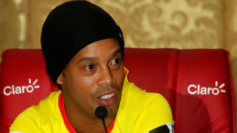 Calciomercato, Ronaldinho: «Neymar non andrà al Real Madrid»