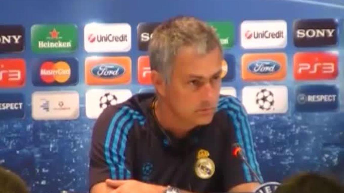 Manchester United, Mourinho si avvicina