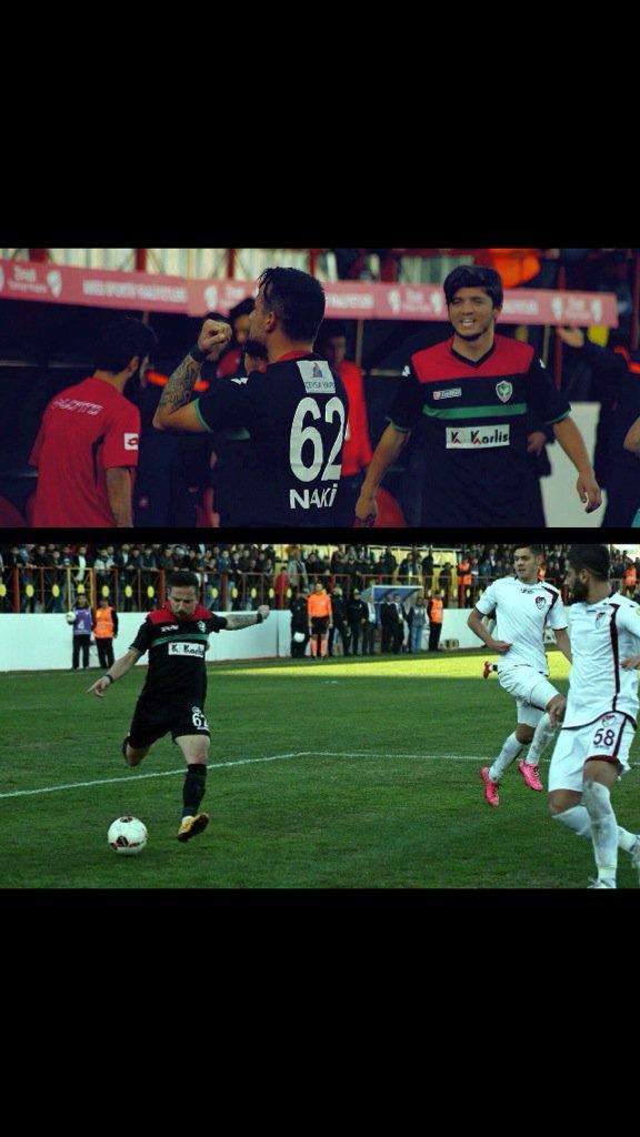 Calcio, Turchia: 12 giornate di squalifica per dedica ai curdi