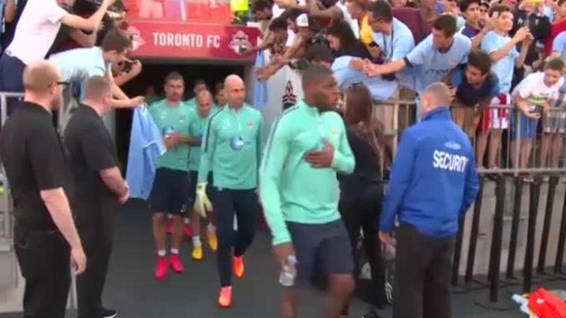 City,Guardiola cerca Suarez