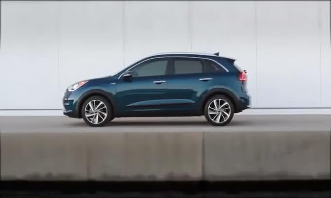 Kia Niro, il SUV ibrido svelato a Chicago