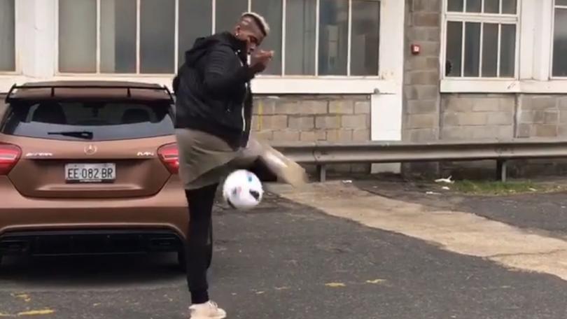 Juventus, il freestyle di Pogba