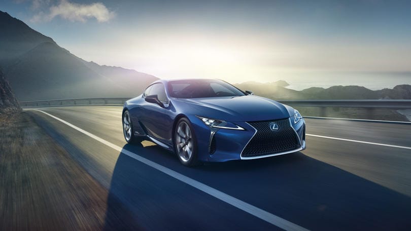 Lexus LC 500h, supersportiva dal cuore ibrido