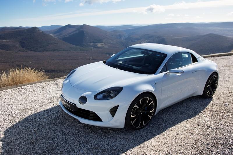 Renault rilancia l'Alpine, ecco la Vision, erede della A110
