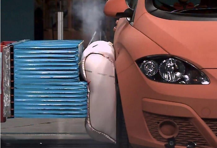 Incidenti: arriva l’airbag esterno