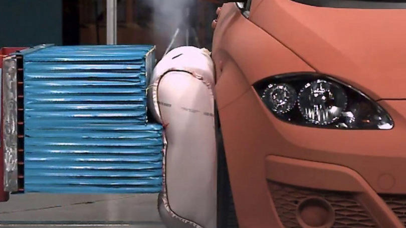 Incidenti: arriva l’airbag esterno