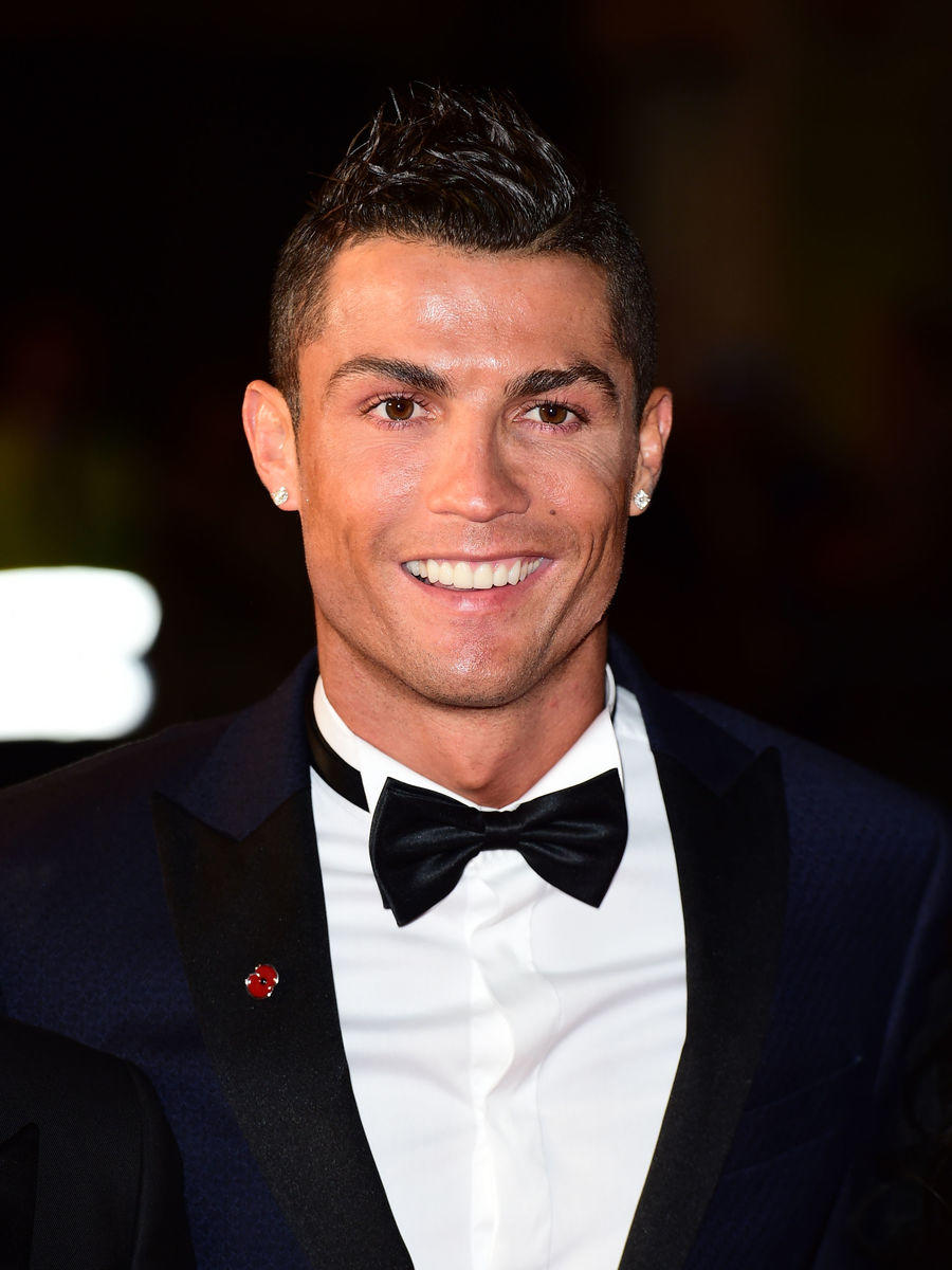 Ecco chi è Cristiano Ronaldo una macchina da gol che guadagna 35 milioni l'anno