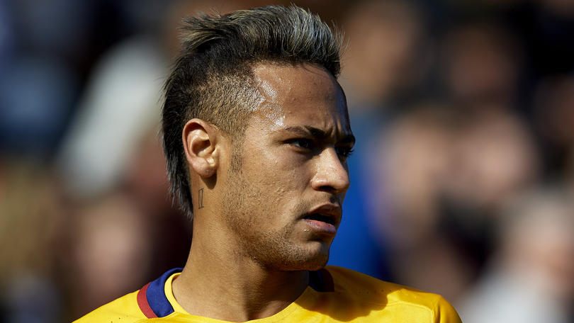 Barcellona: Neymar, nuovi guai con il Fisco. Sequestrati beni per 42 milioni di euro