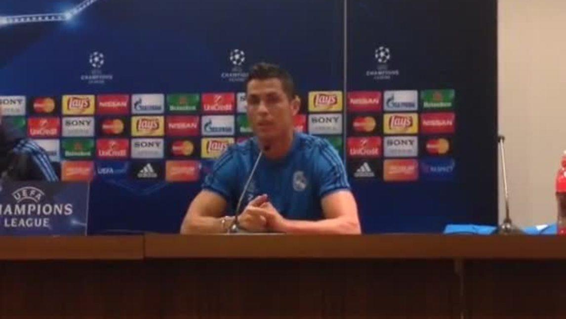 Cristiano Ronaldo: «Totti gioca a 40 anni? Impressionante»