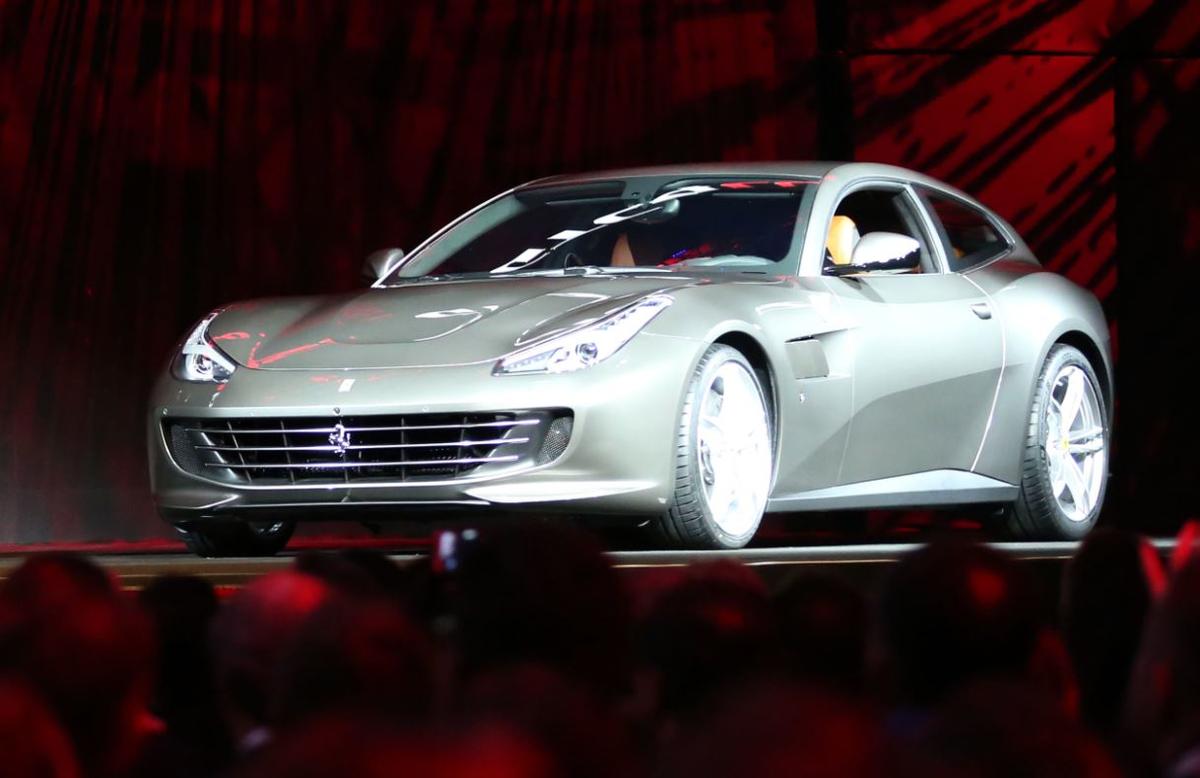 Ferrari GTC 4 Lusso, anteprima mondiale a sorpresa