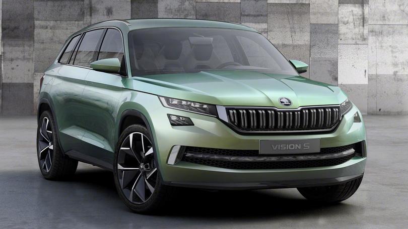 Skoda VisionS, prove di SUV ibrido a Ginevra 2016