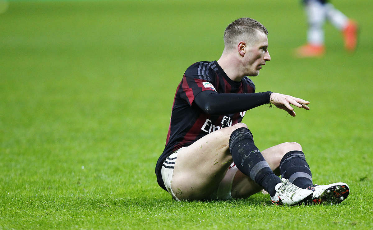 Serie A Milan, Abate recupera: febbre per Romagnoli