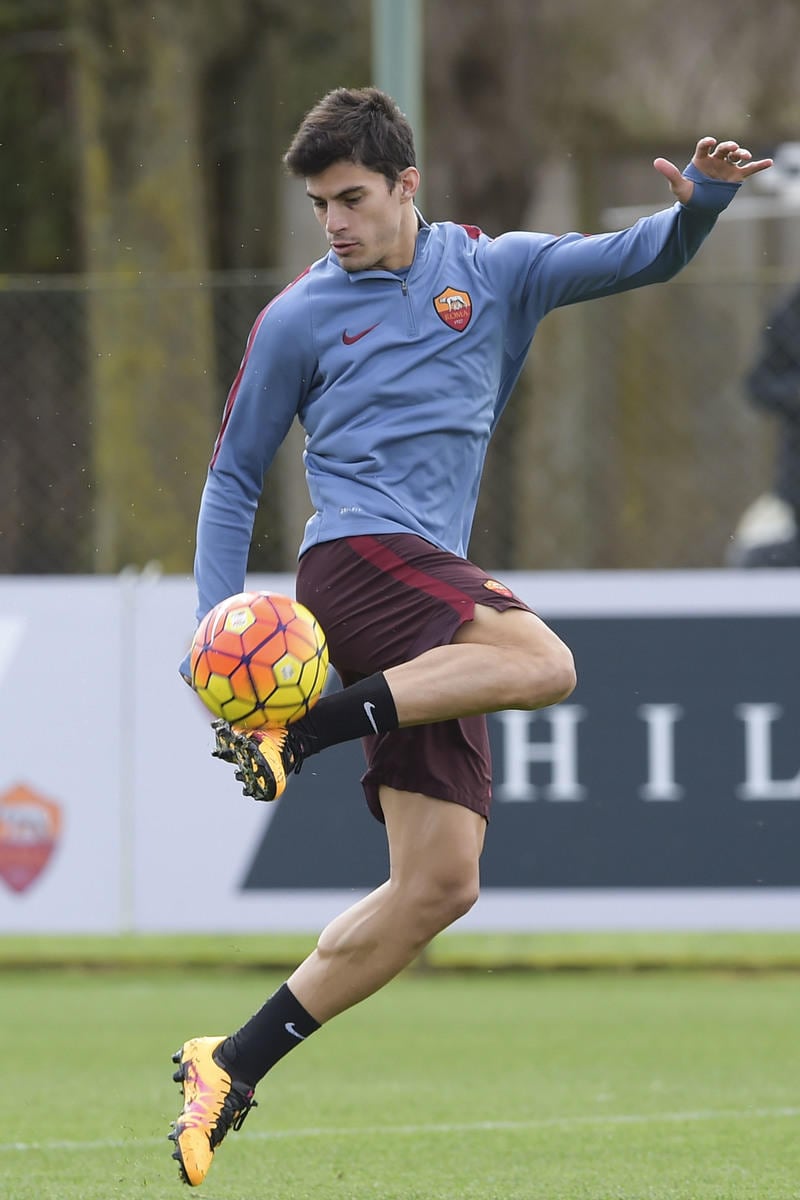 Roma, la top 11 di Perotti: «Riquelme, Messi e Maradona in attacco»
