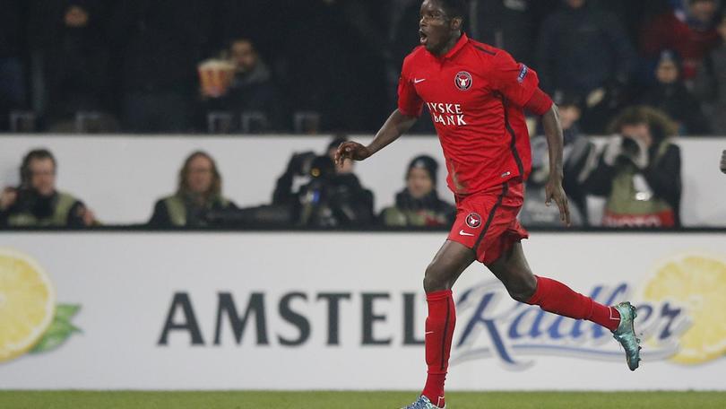 Onuachu lancia il Midtjylland: lezione al Manchester United