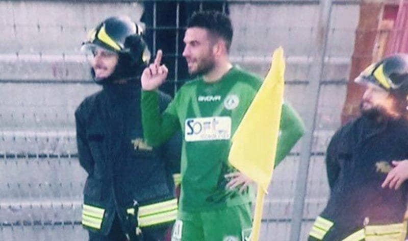 Vicenza-Avellino, gestaccio di Insigne ai tifosi biancorossi