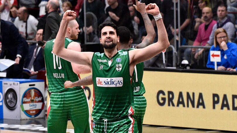 Final Eight, Cervi porta in finale Avellino