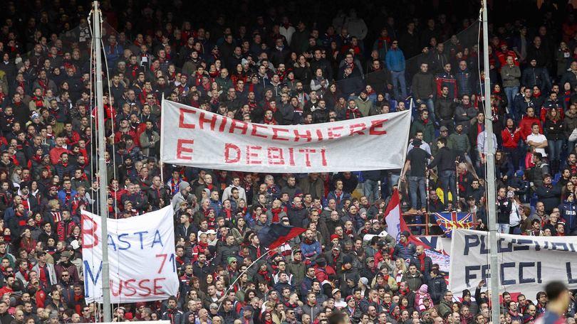 Genoa-Udinese: la curva rossoblù contesta, ma il resto dello stadio fischia