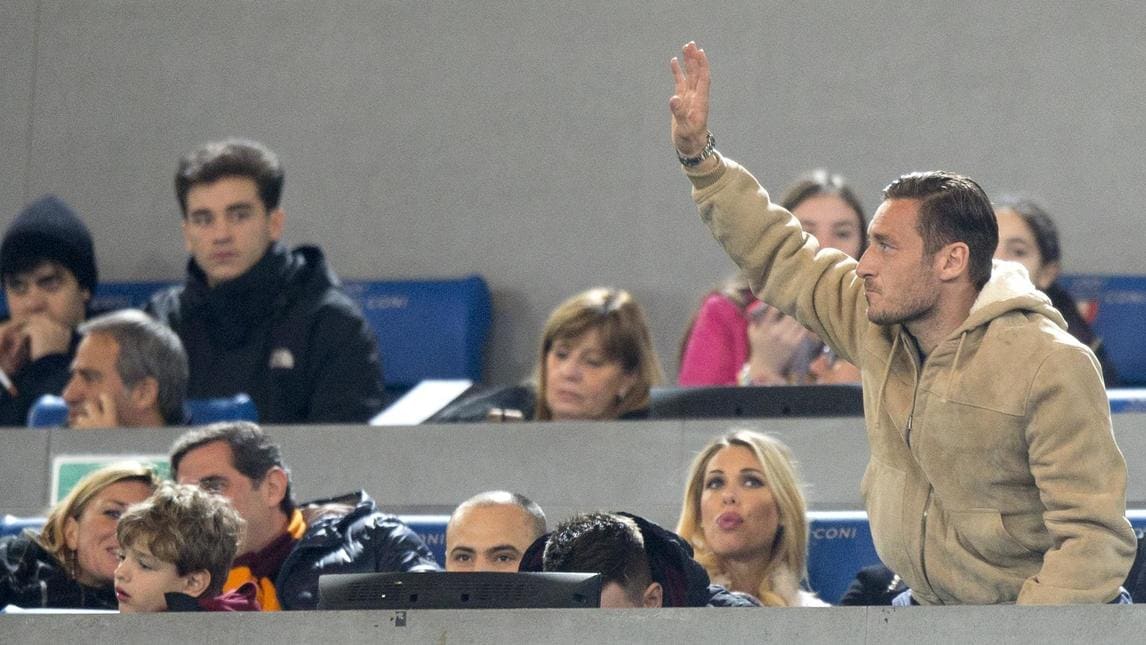 Roma-Palermo, Totti all'Olimpico con Ilary Blasi