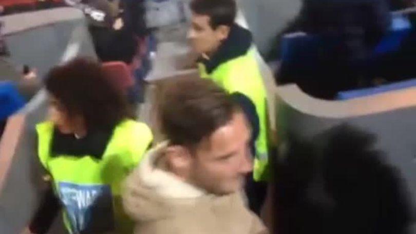 Roma, Totti entra nell'Olimpico insieme a De Rossi