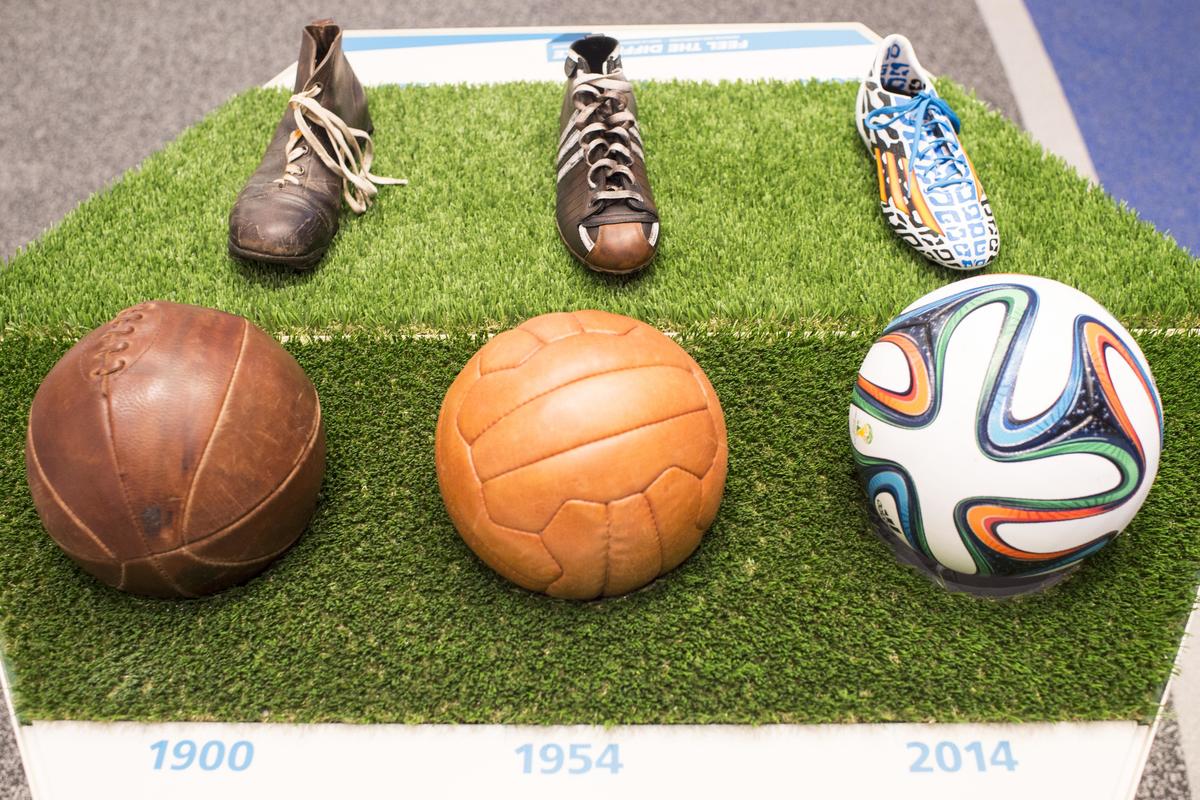 Fifa, ecco il museo di Zurigo: dagli scarpini del '34 al biliardino con Pelé