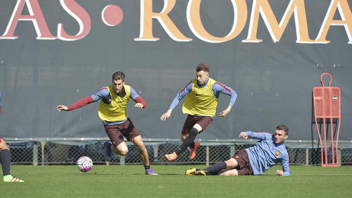 Roma, recuperato Torosidis. A Trigoria fisioterapia per De Rossi