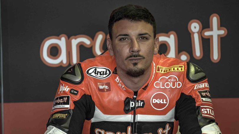 SBK Phillip Island, libere 1: le foto dai box