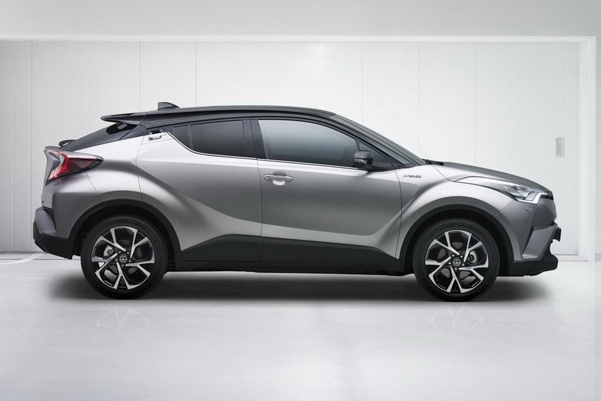 Toyota C-HR, prime foto del nuovo SUV compatto