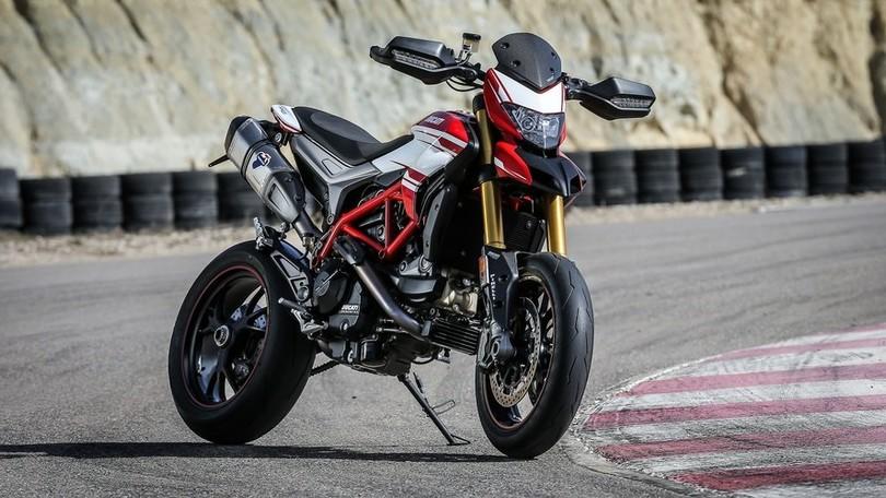 Ducati tre versioni per la Hypermotard
