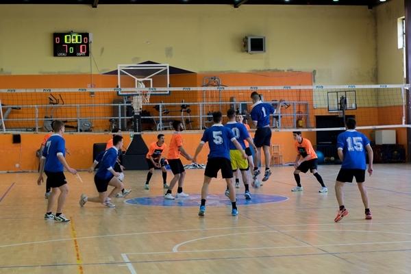 Volley: Volley Scuola, protagoniste Vivona, Visconti e Pirelli