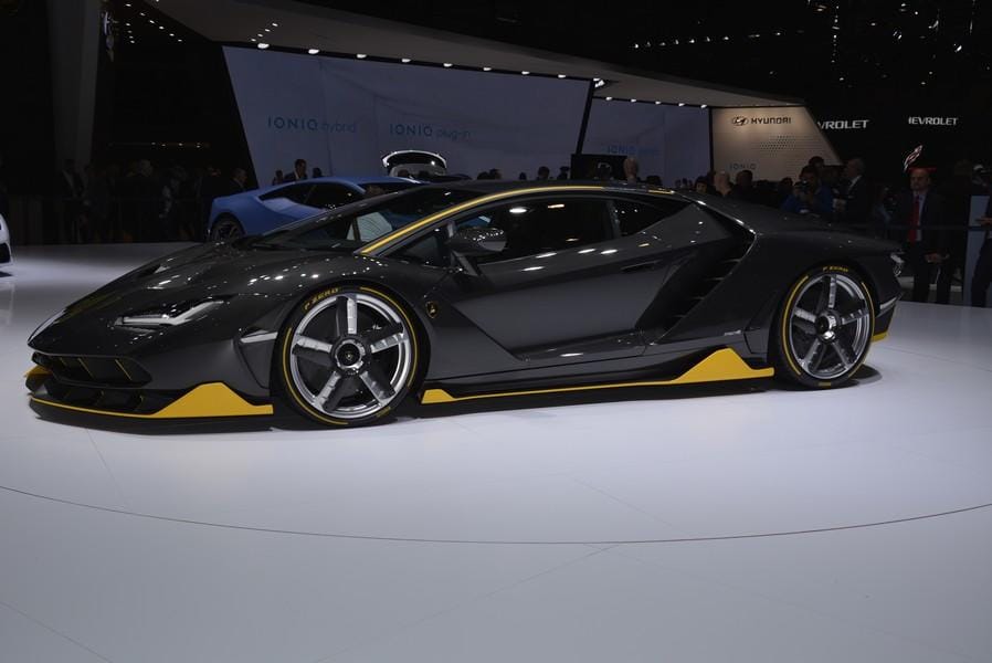 Salone di Ginevra 2016, tripudio di supercar