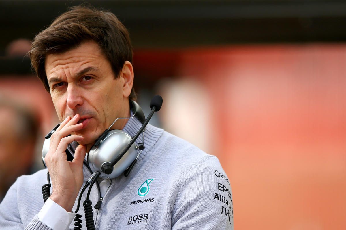 F1, Wolff: «Limitazioni radio aumenteranno lo spettacolo»
