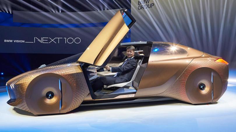 BMW, 100 anni dall'elica all'astronave