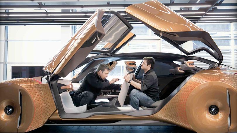 BMW, 100 anni dall'elica all'astronave
