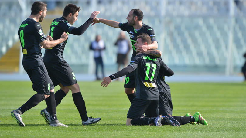 Serie B, Pescara-Novara 1-2: Oddo cede il terzo posto a Baroni