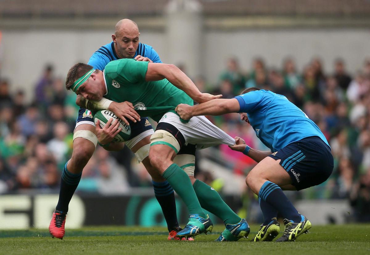 Rugby Sei Nazioni, l'Irlanda demolisce l'Italia: 58-15!