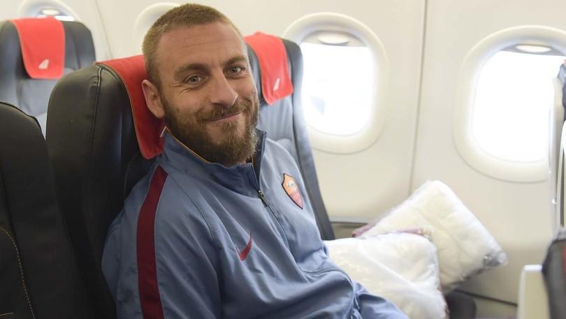 Roma in partenza per Udine, c'è anche De Rossi