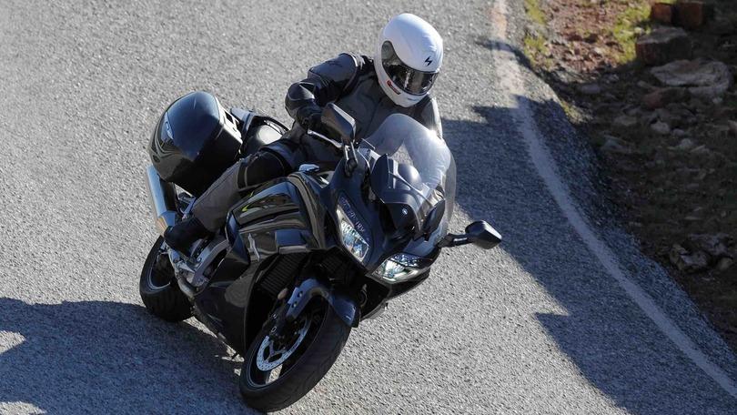 Yamaha FJR 1300: strizza l’occhio alla sicurezza