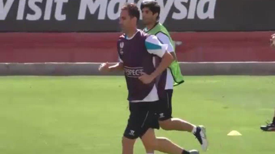 Siviglia: Banega ne fa 30 e rinnova