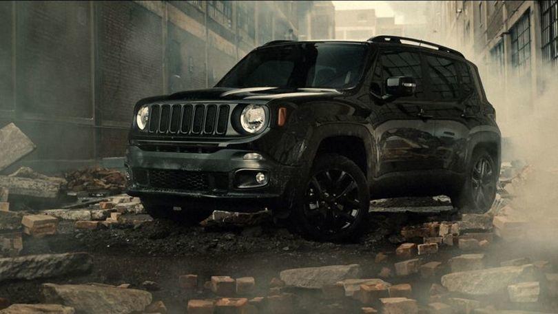 In vendita la Jeep di Batman v Superman