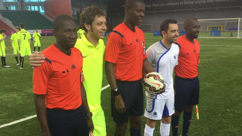 MotoGp: Rossi-Xavi, partita a calcio in Qatar