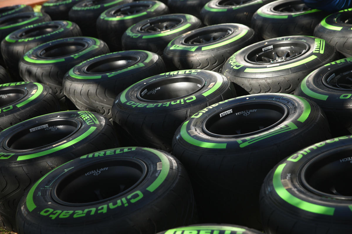 Pirelli, ok dalla F1 Commission per i test su nuove gomme