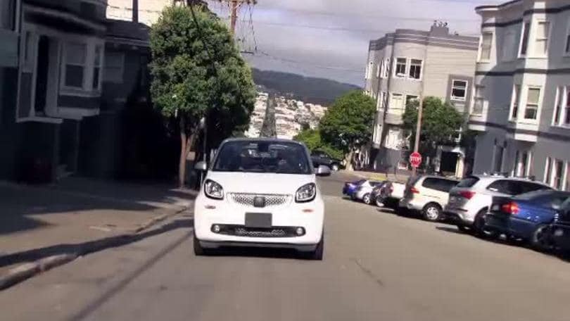 Smart completa la gamma con Cabrio e Brabus