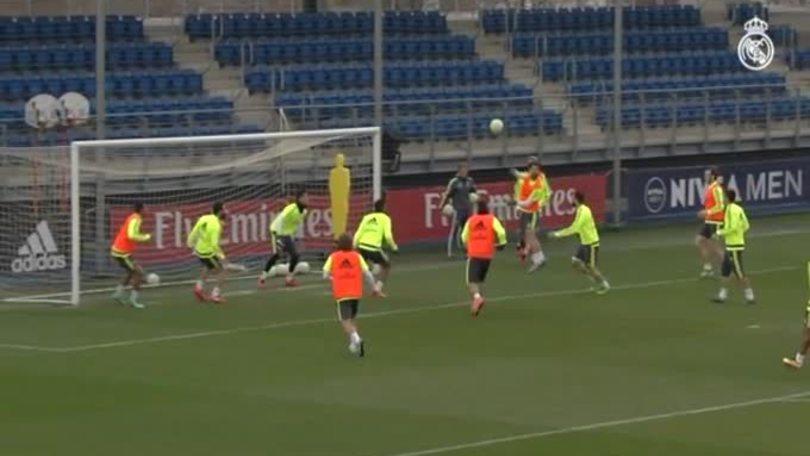 Real Madrid, sfida show a pallamano