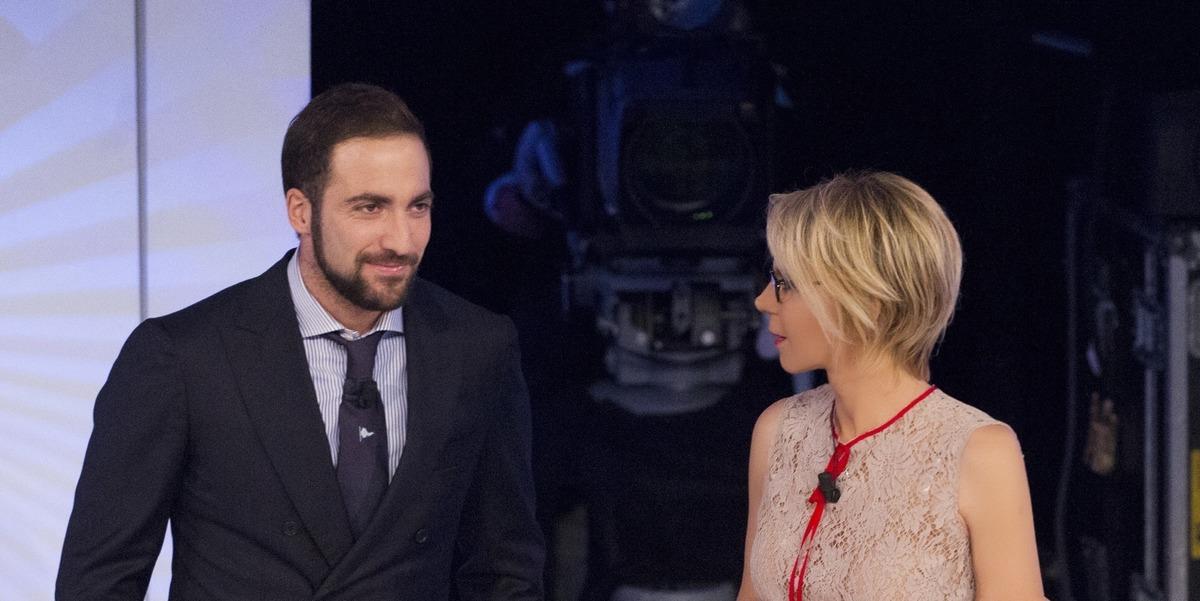 Higuain a C'è Posta per te: «Il calcio è una passione ma nella vita è importante la famiglia»