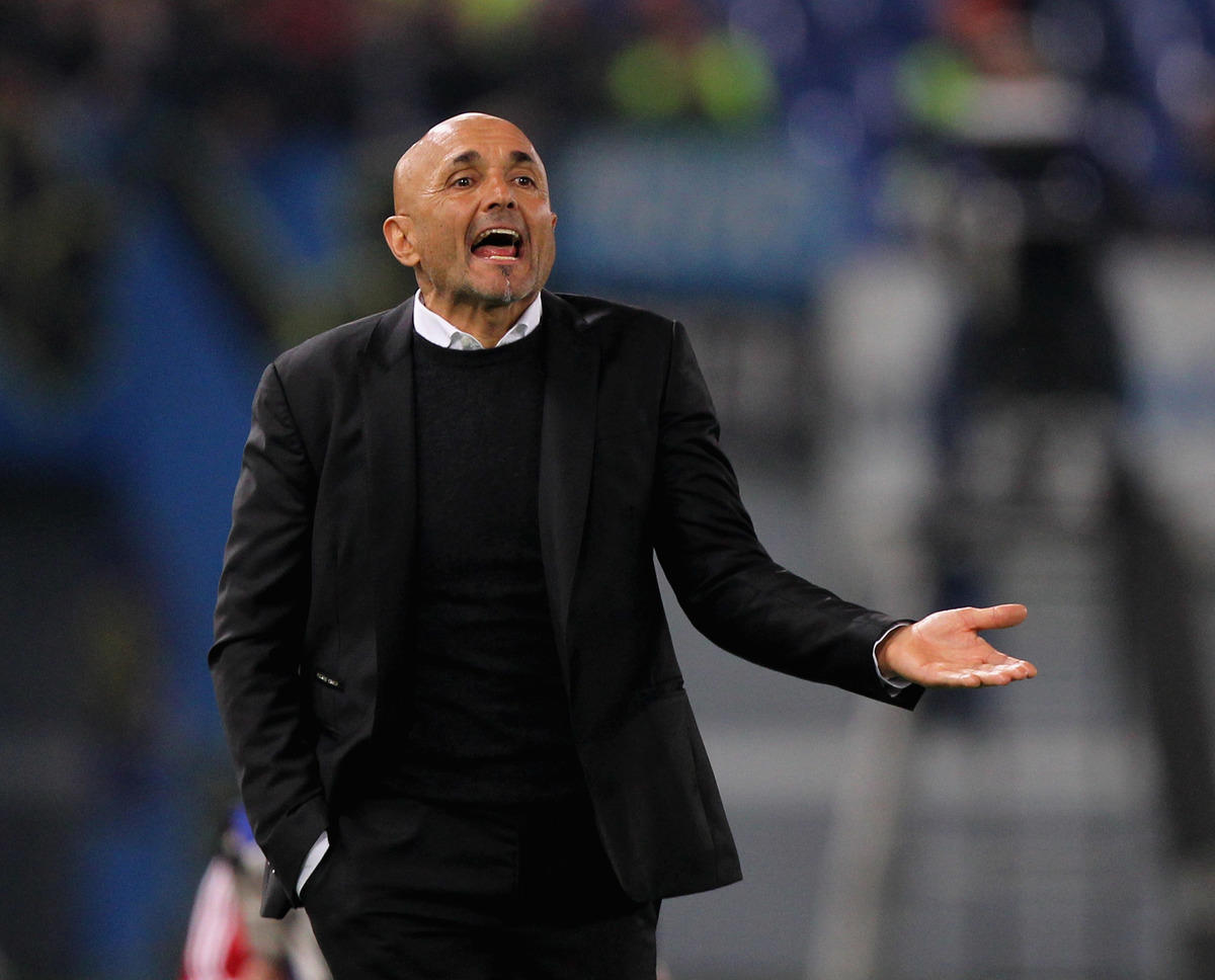 Serie A Roma, Spalletti: «È dura raggiungere il Napoli, sono eccezionali. Totti come Messi»