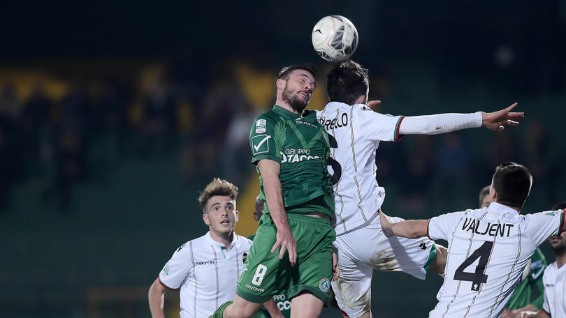 Avellino-Ternana 0-2: doppietta Ceravolo, biancoverdi ko