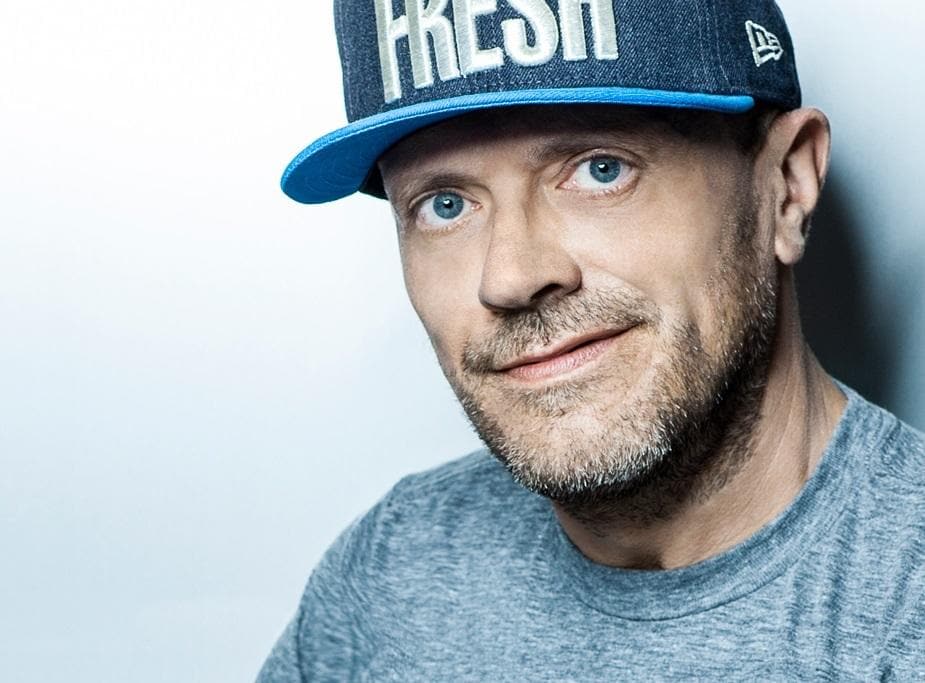 Max Pezzali parte in tour da Roma