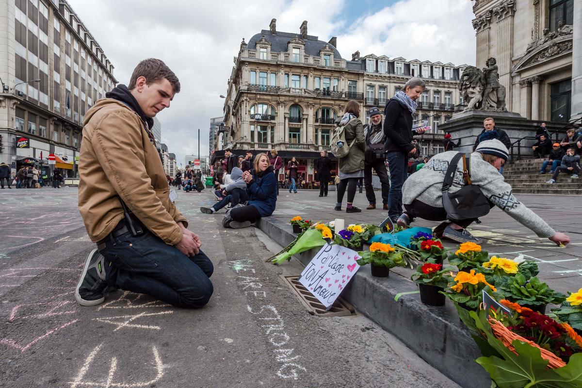 Bruxelles, un testimone degli attacchi: «E' stato un inferno, ma i soccorsi sono arrivati in ritardo»