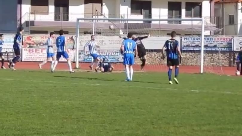 Grecia, il portiere fa un intervento miracoloso