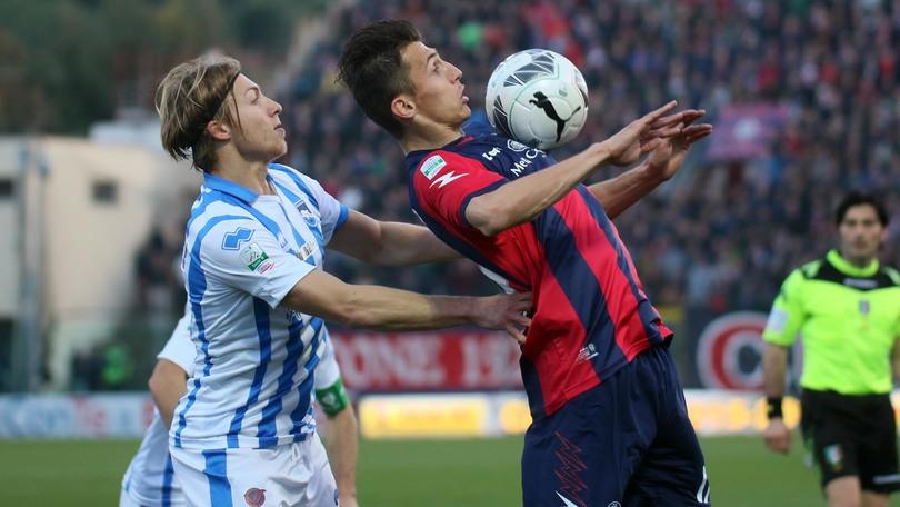 Serie B, gli squalificati: Crotone senza Budimir, Cagliari decimato